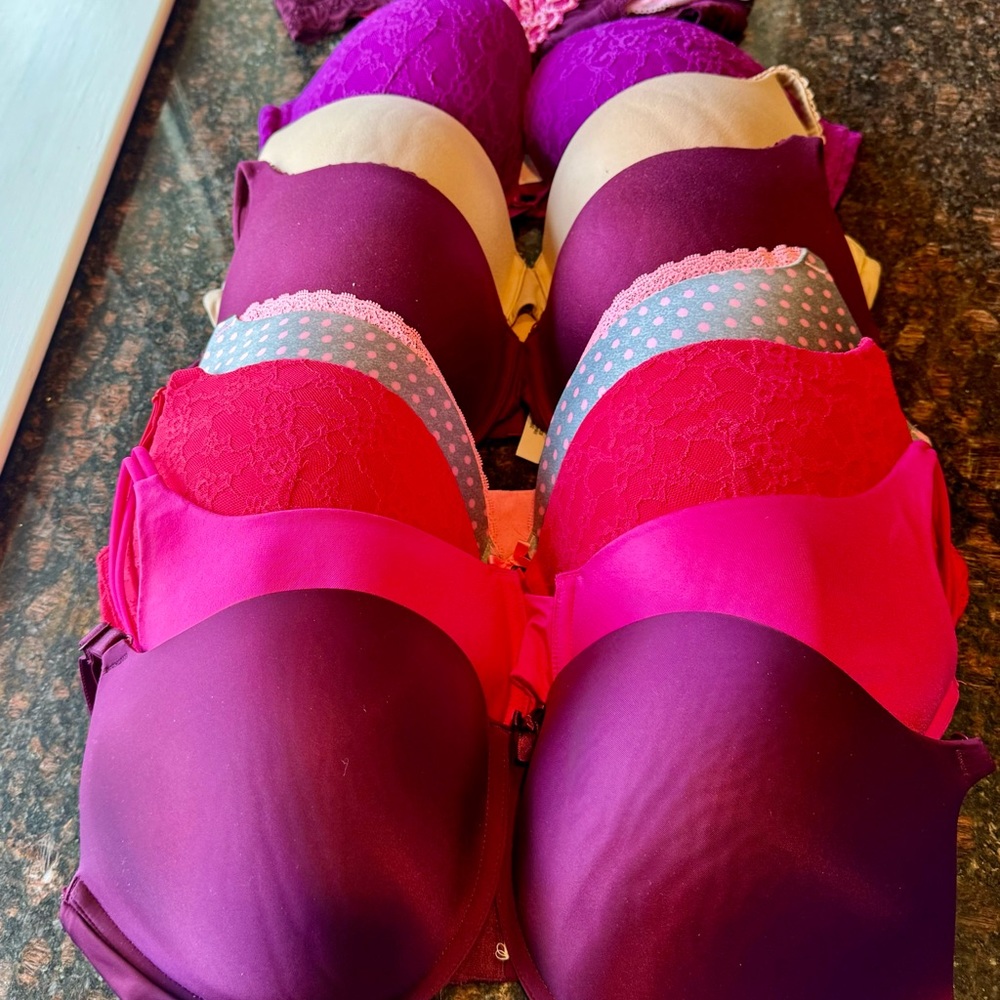 Victoria’s Secret Bras 38D